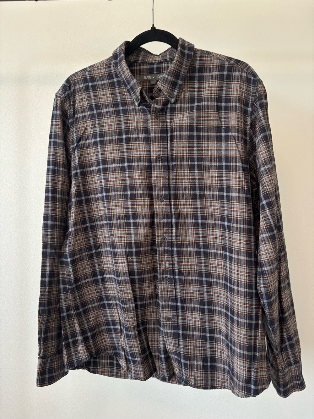 Slate & Stone Navy & Brown Plaid Long-Sleeve Button-Down Shirt
